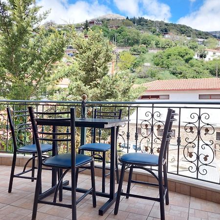 Αρτέμιδα Plus Karpenisi Apartment Exterior foto